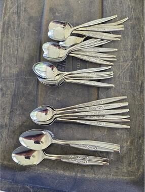 CAS1, Carlton, 18 pieces Stainless flatware pieces, Silverware  mcm decor
